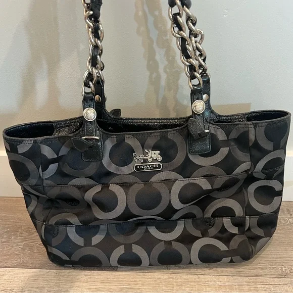 Coach Signature Black Chain Tote Bag • Patent Trim • Shoulder Purse🖤 - Picture 9 of 10